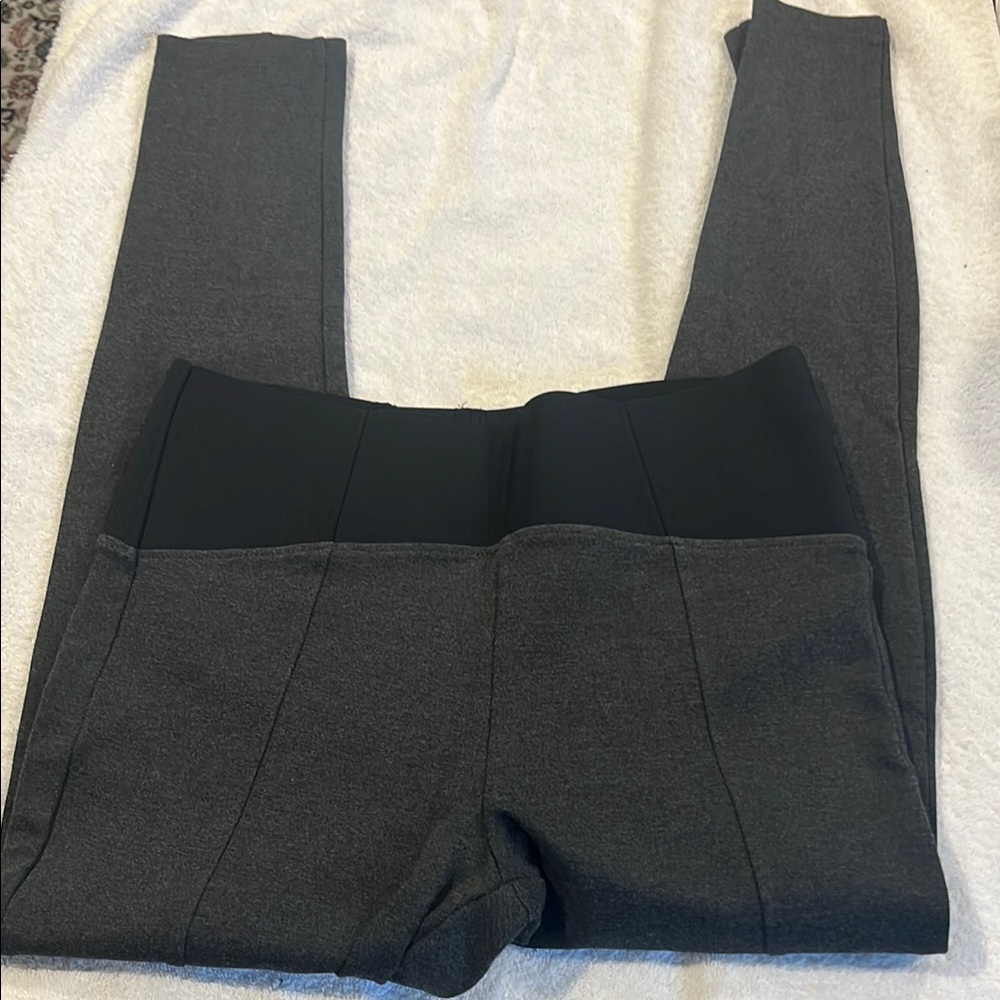 Women’s Black and Gray Leggings